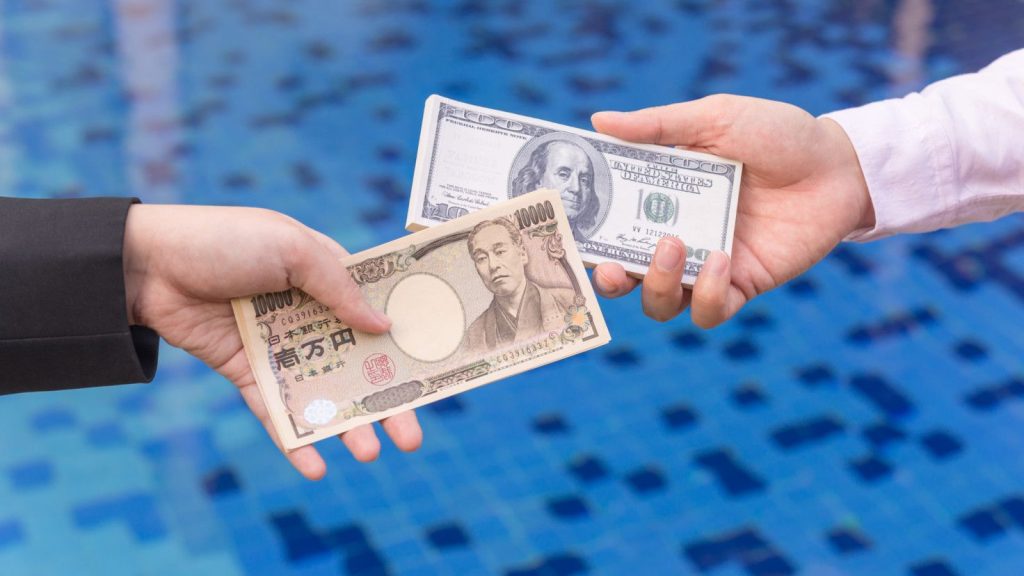 Nhật Bản lần đầu can thiệp cứu đồng yen kể từ năm 1998