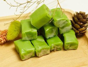 Gửi kẹo dừa Bến Tre đi Nhật giá ưu đãi