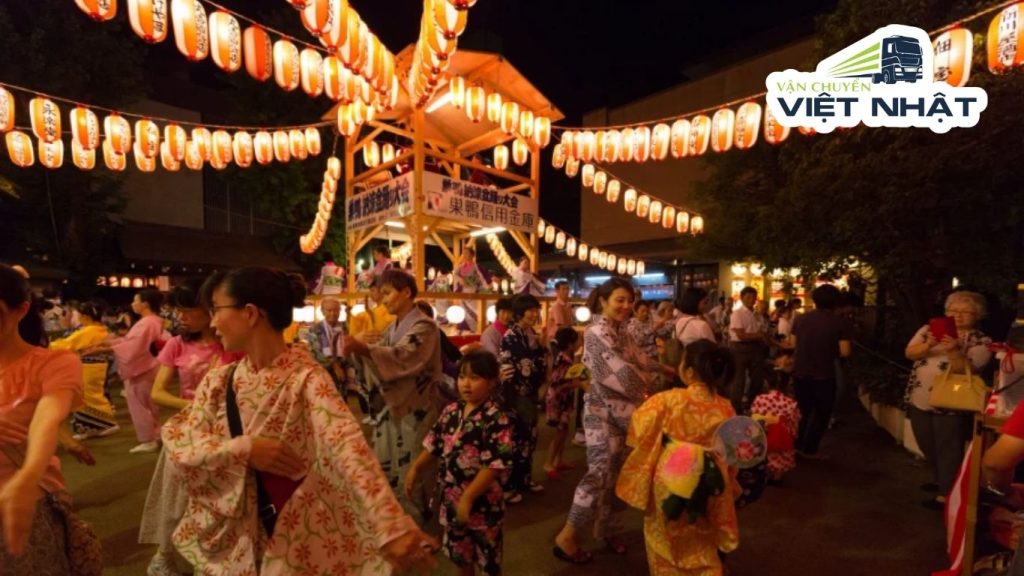 Lễ Obon và lý do người Nhật thường gửi quà cho người thân xa quê
