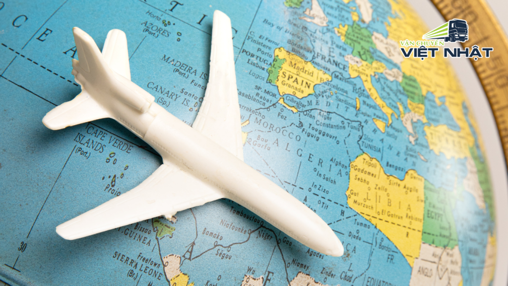 Cách Nhật Bản Ứng Dụng Tự Động Hóa Trong Hàng Không: Từ Check-in Đến Xử Lý Cargo