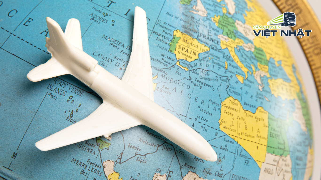 Cách Nhật Bản Ứng Dụng Tự Động Hóa Trong Hàng Không: Từ Check-in Đến Xử Lý Cargo