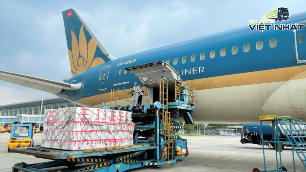 Cách khai thông tin hàng hóa chính xác trên phiếu vận chuyển quốc tế