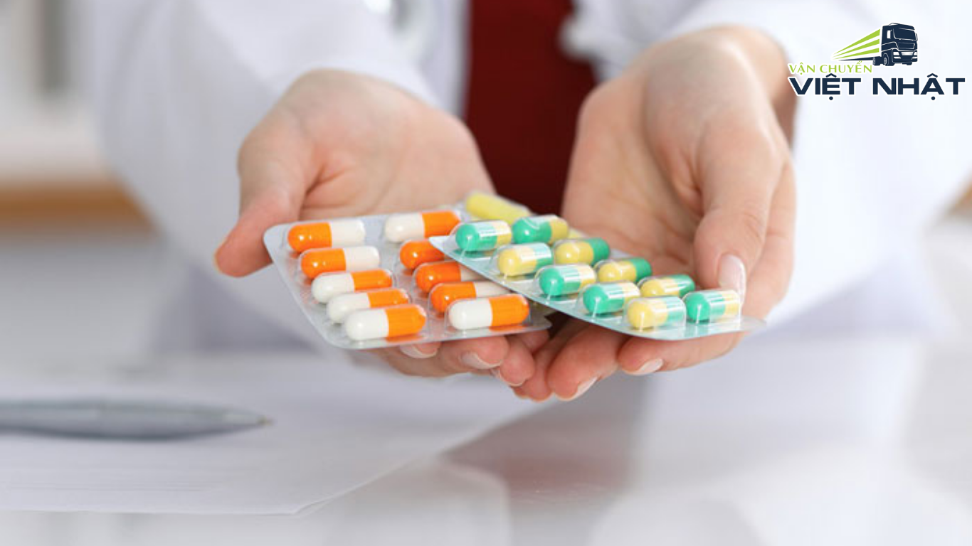 Thủ tục gửi thuốc, thực phẩm chức năng đi Nhật có khó không?